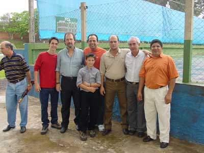 Homenagem aos fundadores